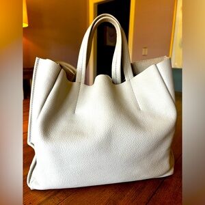 Ampersand by Apostrophe Sideways Tote/Stone